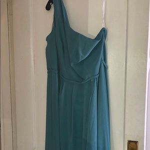 Bridesmaid/Prom dress- never been worn.
